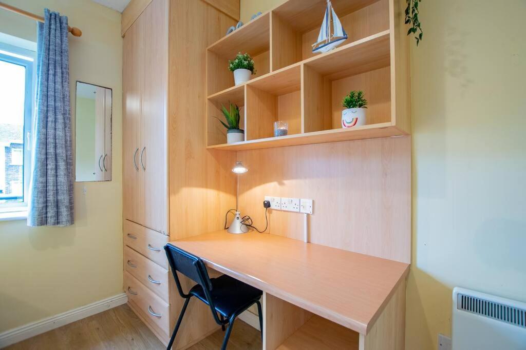 106 - The Townhouse By Shortstays Γκάλγουεϊ Εξωτερικό φωτογραφία